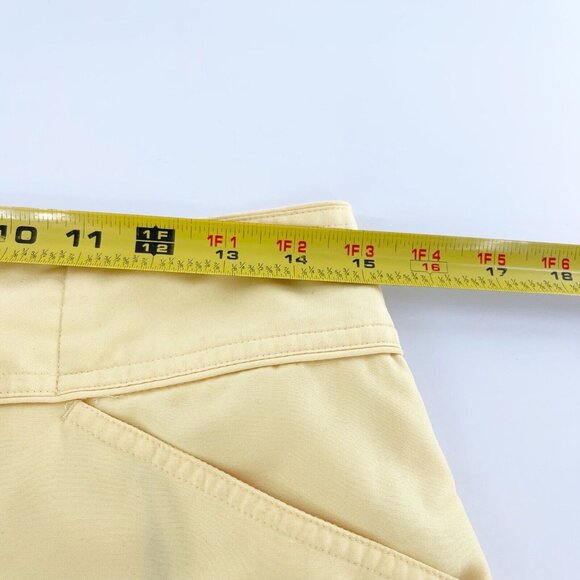 Izod Ladies Yellow Skort With Tie Waist & Pocket Design Size 4 Golf Tennis Skirt - Picture 3 of 10